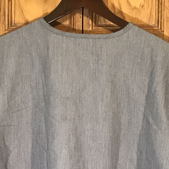 FIGS Technical Collection Scrubs Graphite Gray Men's Large Chisec Top 3 Pockets - Picture 8 of 8